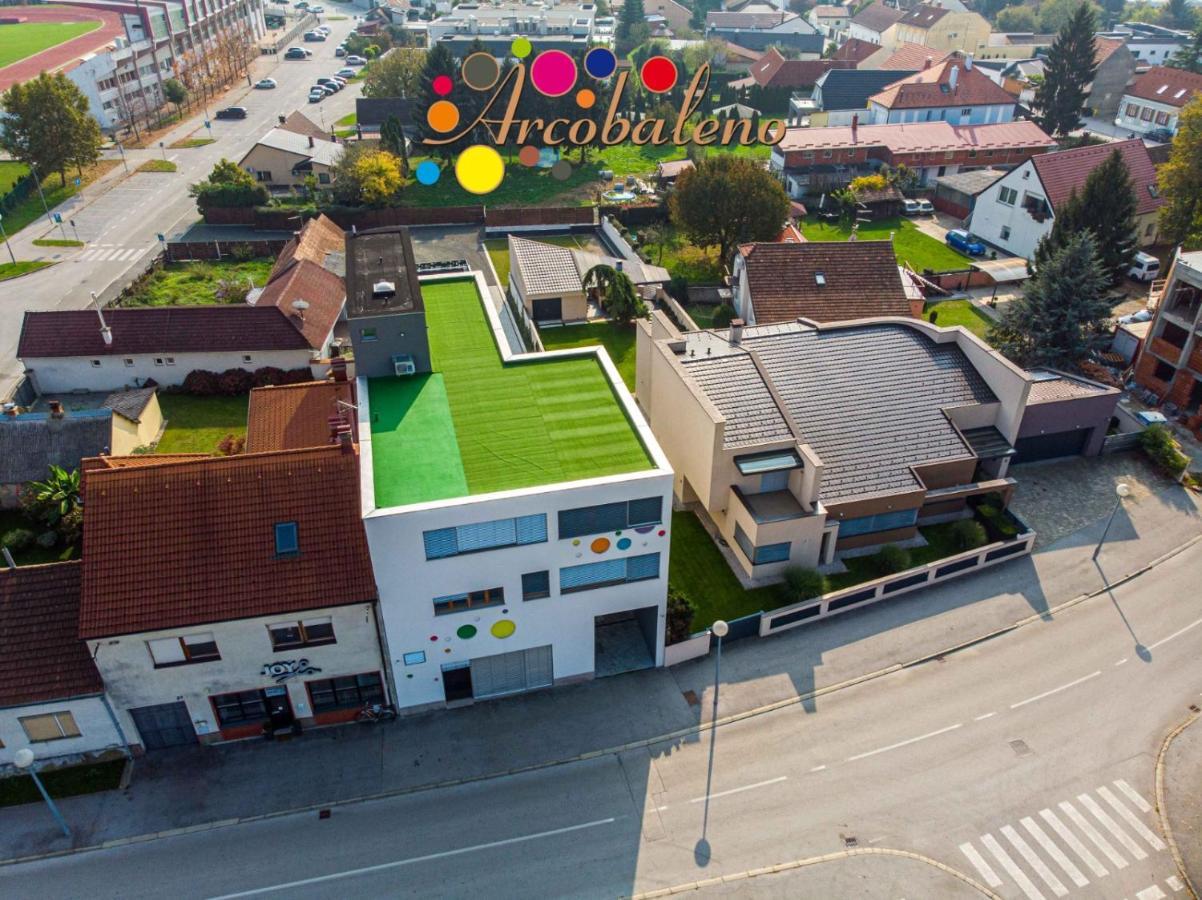 Arcobaleno Apartments & Rooms Varazdin Bagian luar foto